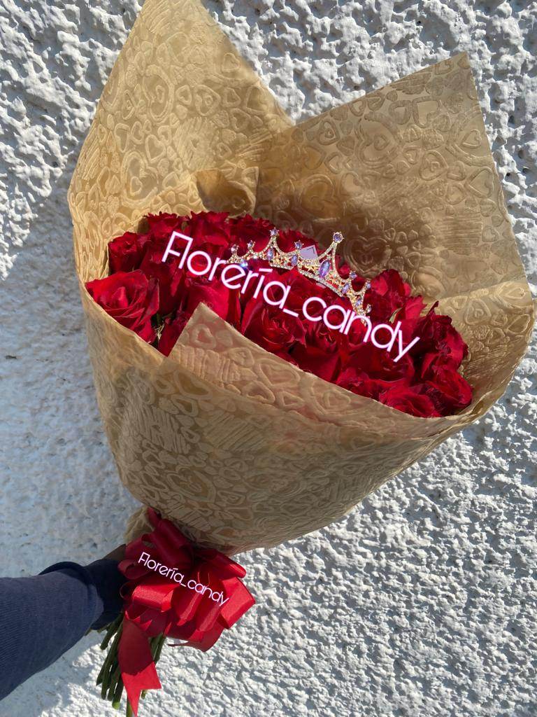 RAMO DE 50 ROSAS