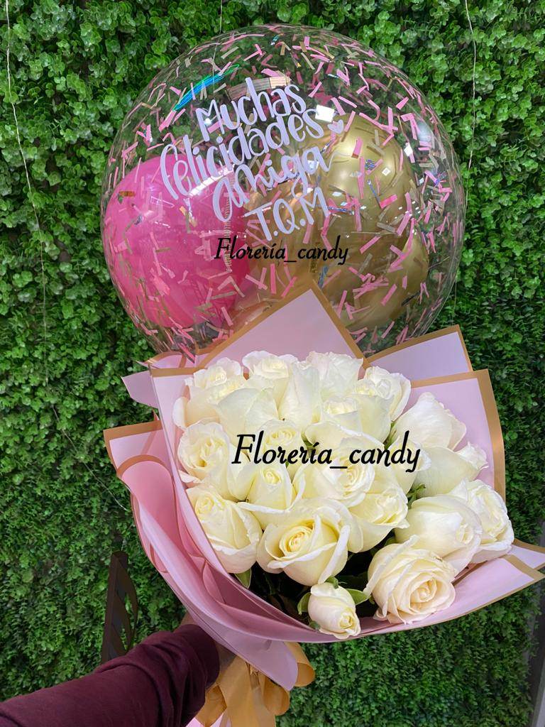 RAMO DE 24 ROSAS CON GLOBO