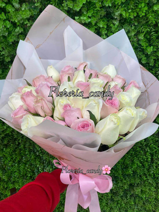 RAMO DE 50 ROSAS