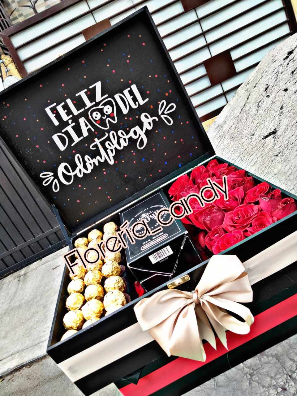 CAJA CON TEQUILA DON JULIO 70 AÑEJO 700 ML