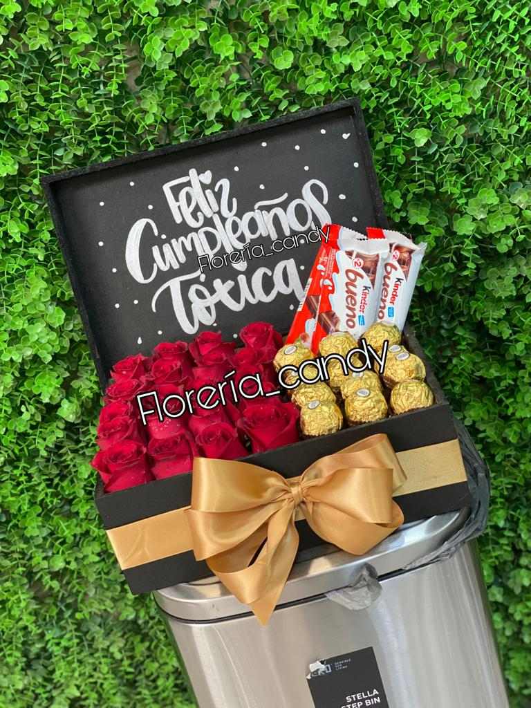CAJA DE ROSAS CON CHOCOLATES