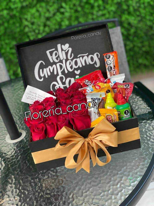 CAJA DE ROSAS CON CHOCOLATES